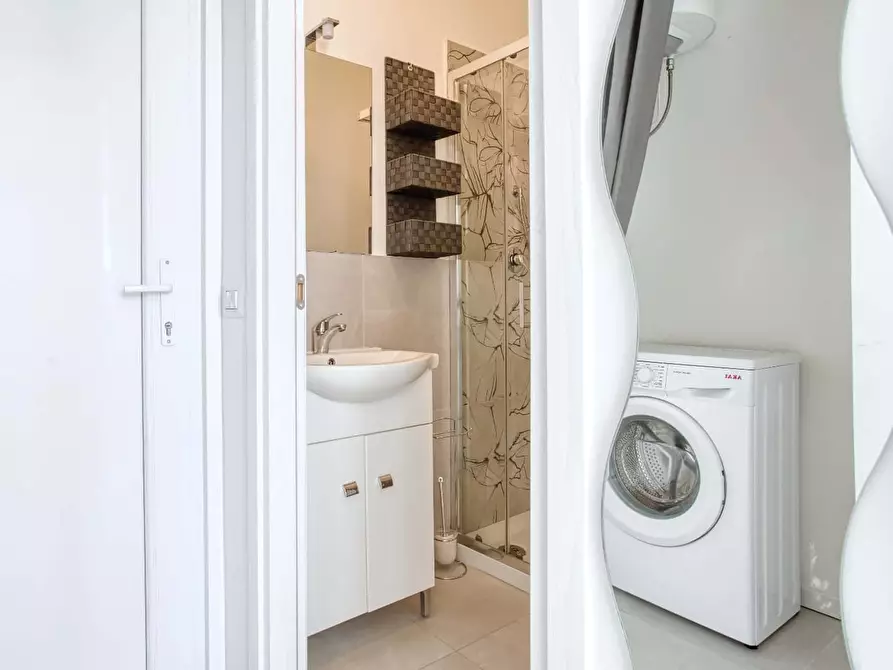 Immagine 11 di Appartamento in affitto  in Via Giovanni Battista Cassinis1 a Milano