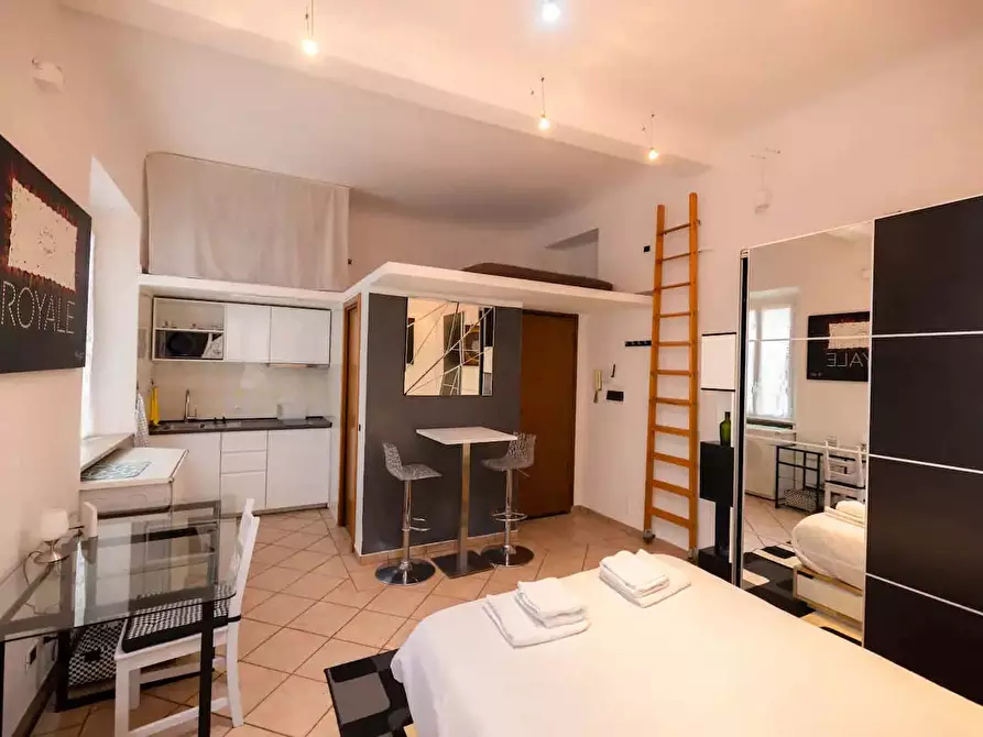 Immagine 2 di Appartamento in affitto  in Via Tortona34 a Milano