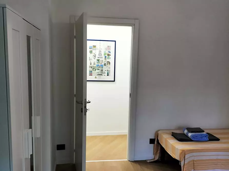 Immagine 9 di Appartamento in affitto  in Via Lorenteggio201 a Milano