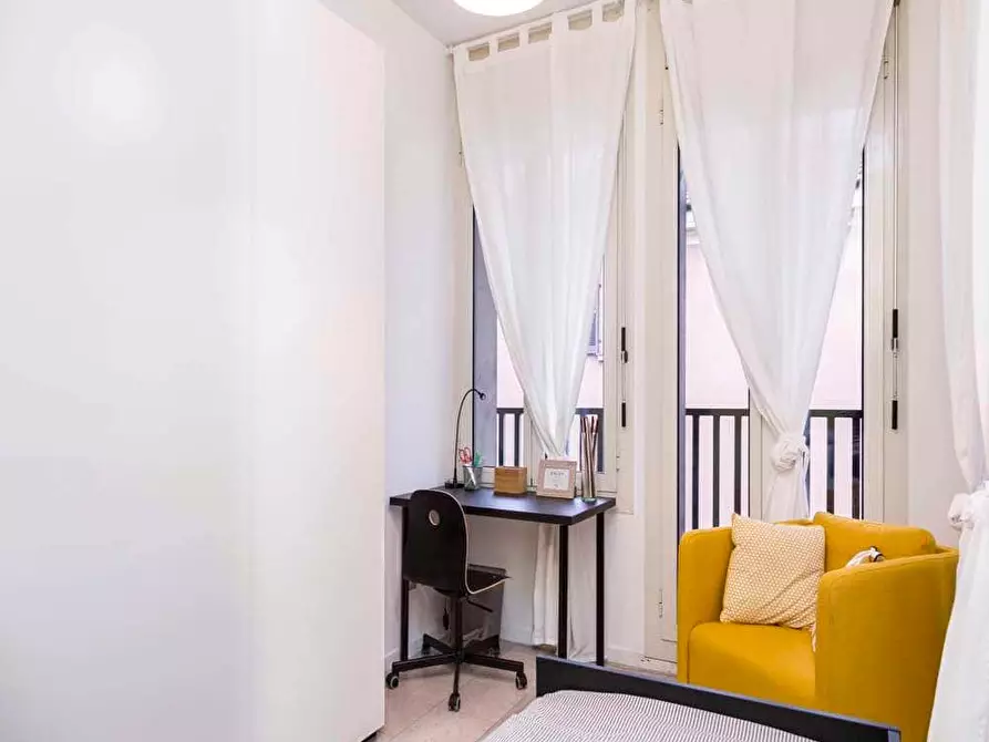 Immagine 1 di Camera in affitto  in Viale Monte Santo8 a Milano