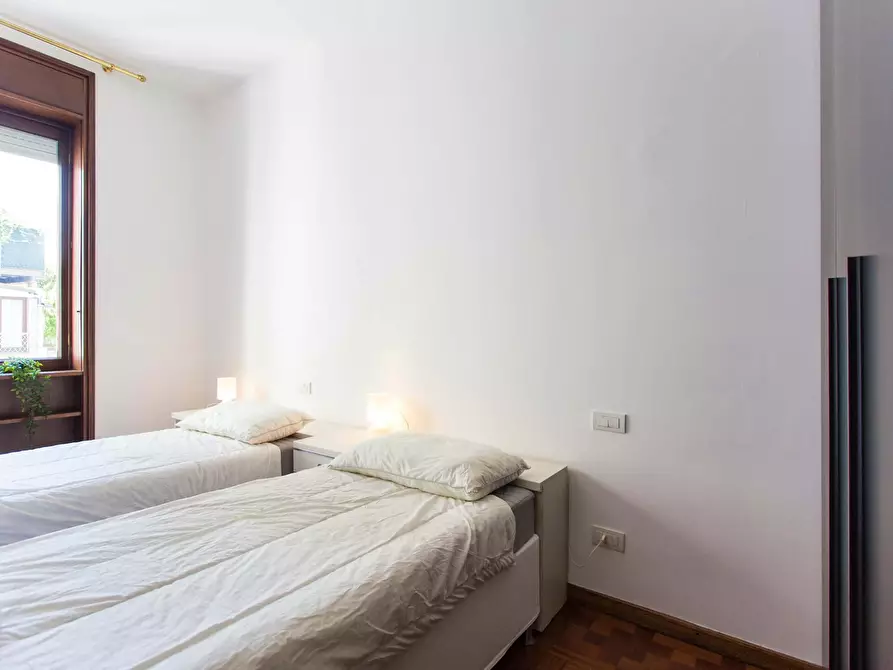 Immagine 11 di Appartamento in affitto  in Via Durini a Milano
