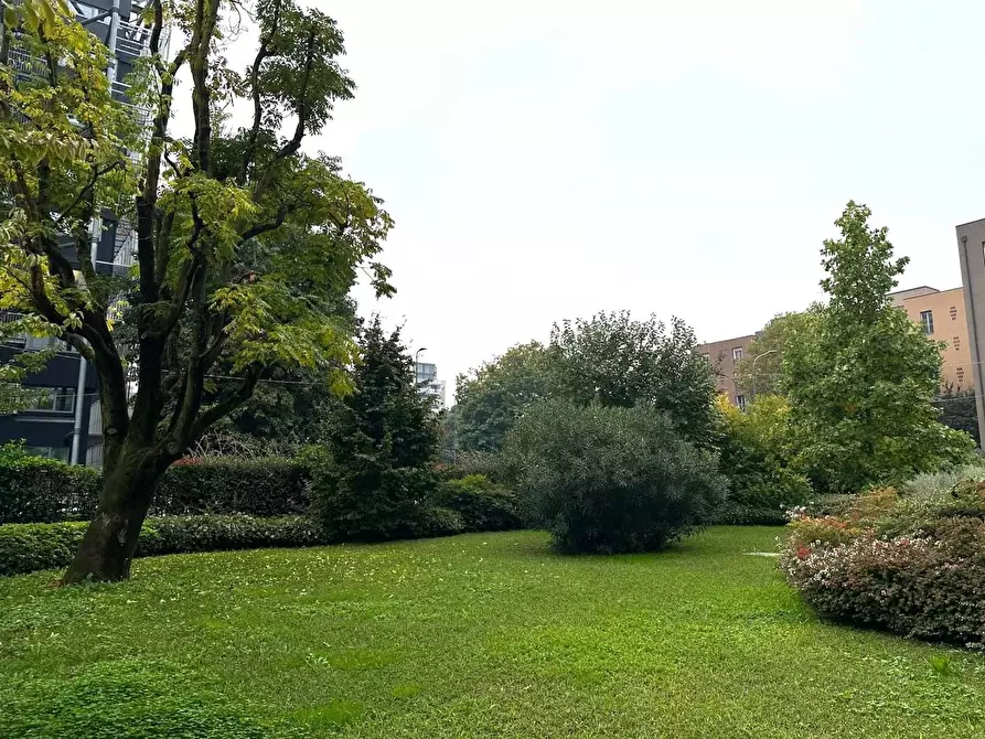Immagine 34 di Appartamento in affitto  in Via Pietro Rondoni1 a Milano