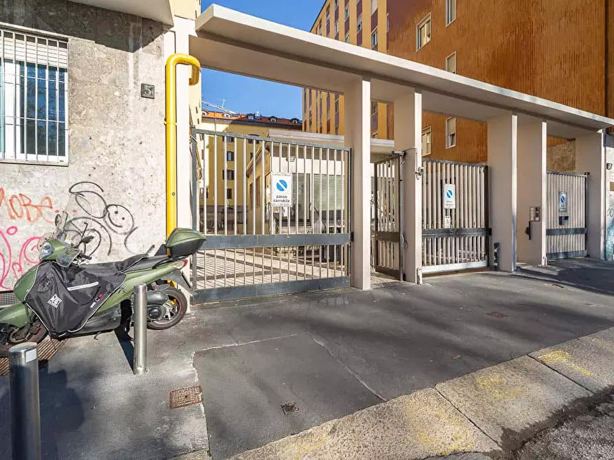 Immagine 66 di Appartamento in affitto  in Via Salasco5 a Milano