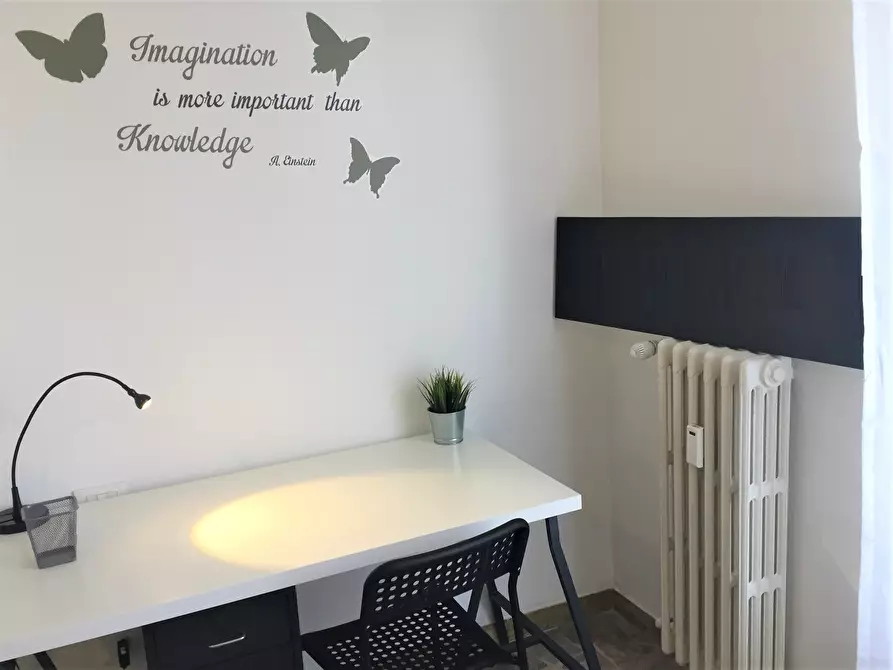 Immagine 2 di Camera in affitto  in Via Quintino Sella44 a Firenze