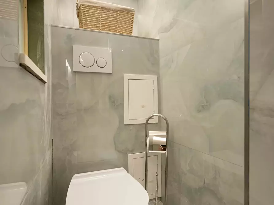 Immagine 27 di Appartamento in affitto  in Via della Vigna Vecchia a Firenze