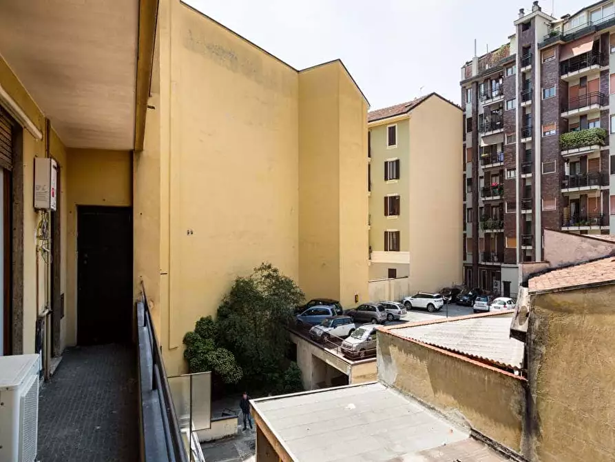 Immagine 17 di Camera in affitto  in Via Carlo Botta19 a Milano