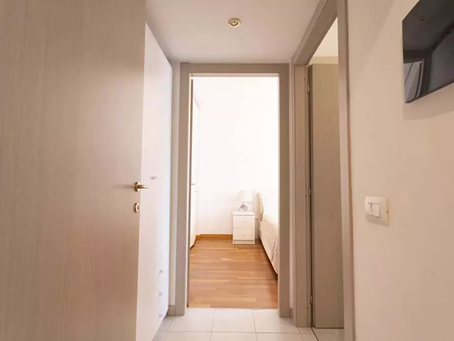 Immagine 5 di Appartamento in affitto  in Via Adamello8 a Milano