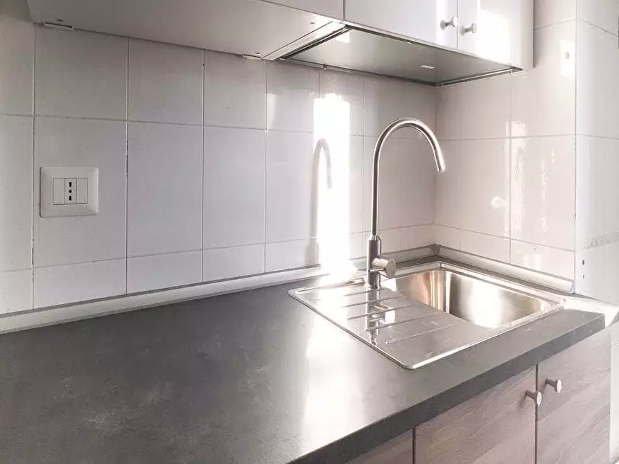 Immagine 14 di Camera in affitto  in Via Ariberto1 a Milano