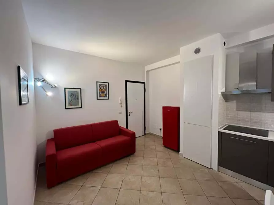 Immagine 5 di Appartamento in affitto  in Via Lorenteggio29 a Milano