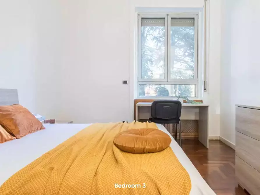 Immagine 3 di Camera in affitto  in Via Guido Guarini Matteucci1 a Milano