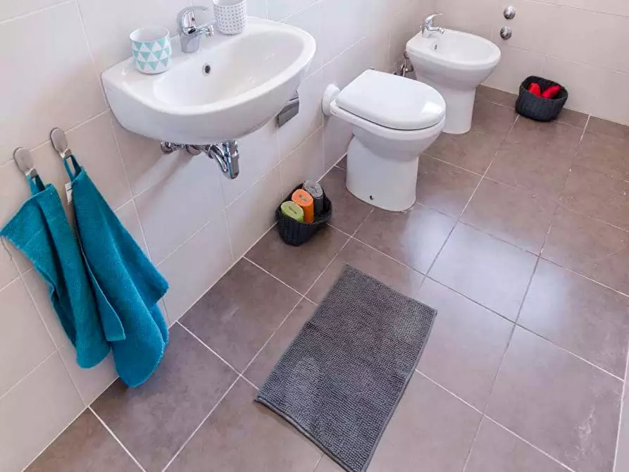 Immagine 27 di Camera in affitto  in Viale Giovanni Vicini20 a Bologna