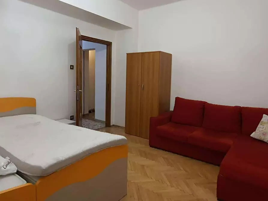 Immagine 3 di Camera in affitto  in Via San Giovanni a Trento