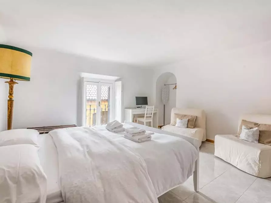 Immagine 12 di Appartamento in affitto  in Via Mortara4 a Milano