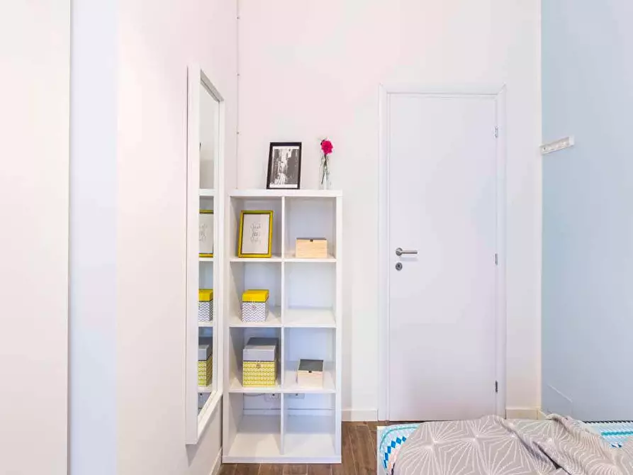 Immagine 2 di Camera in affitto  in Via Moncalvo31 a Milano