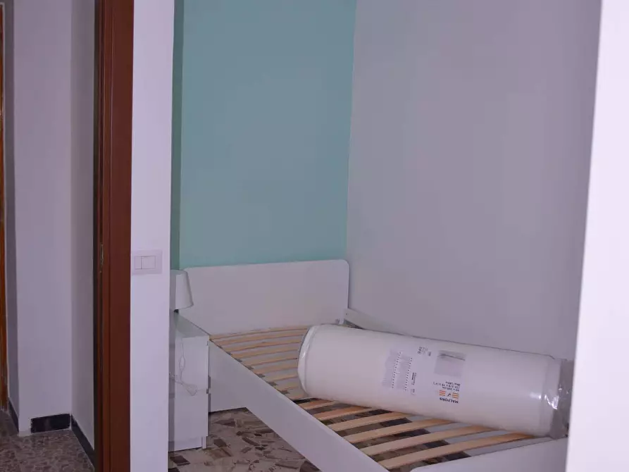 Immagine 2 di Camera in affitto  in Via Lombardia2 a Cagliari