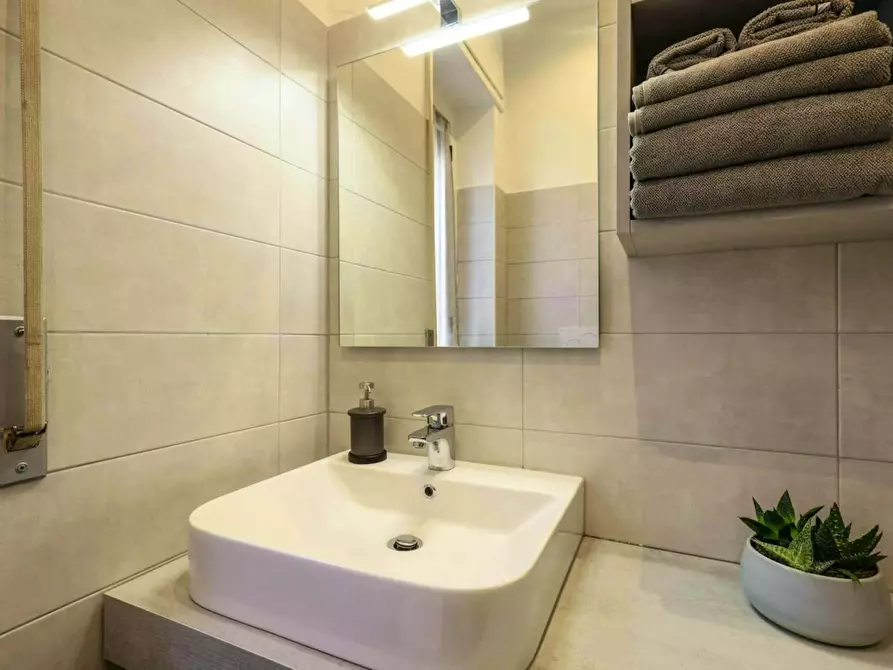 Immagine 14 di Appartamento in affitto  in Via Eugenio Curiel a Rozzano