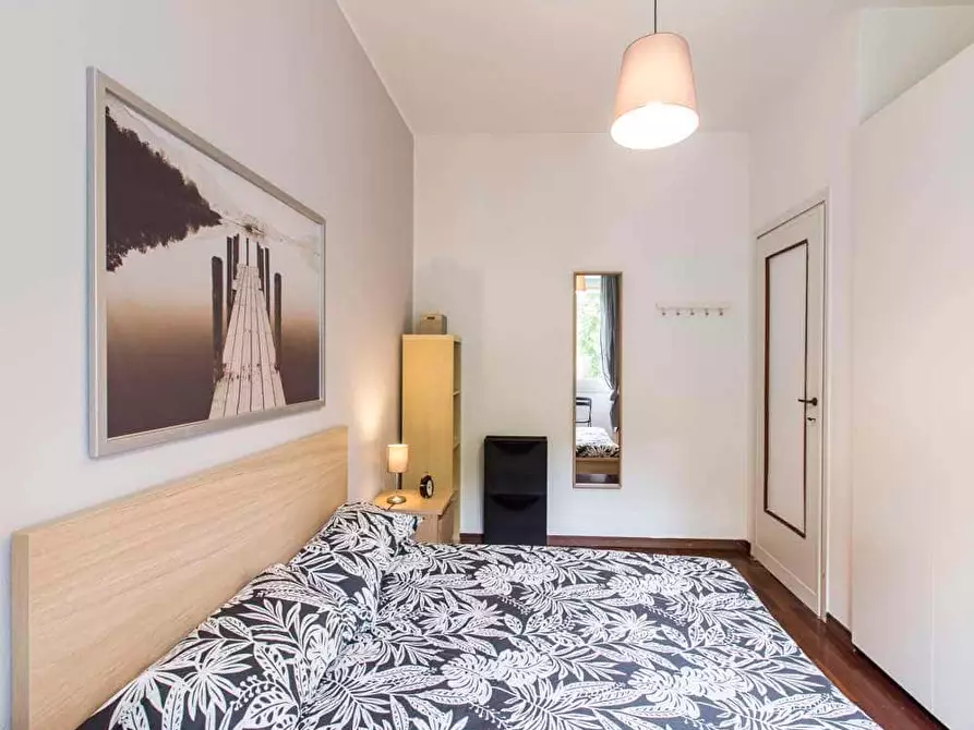 Immagine 5 di Camera in affitto  in Via Raffaello Bertieri1 a Milano