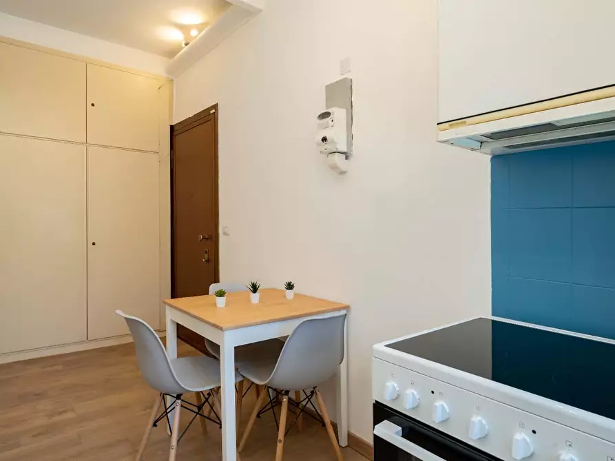 Immagine 6 di Camera in affitto  in Viale Gran Sasso10 a Milano