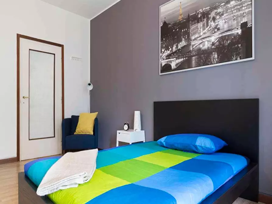 Immagine 1 di Camera in affitto  in Via Raffaello Bertieri1 a Milano