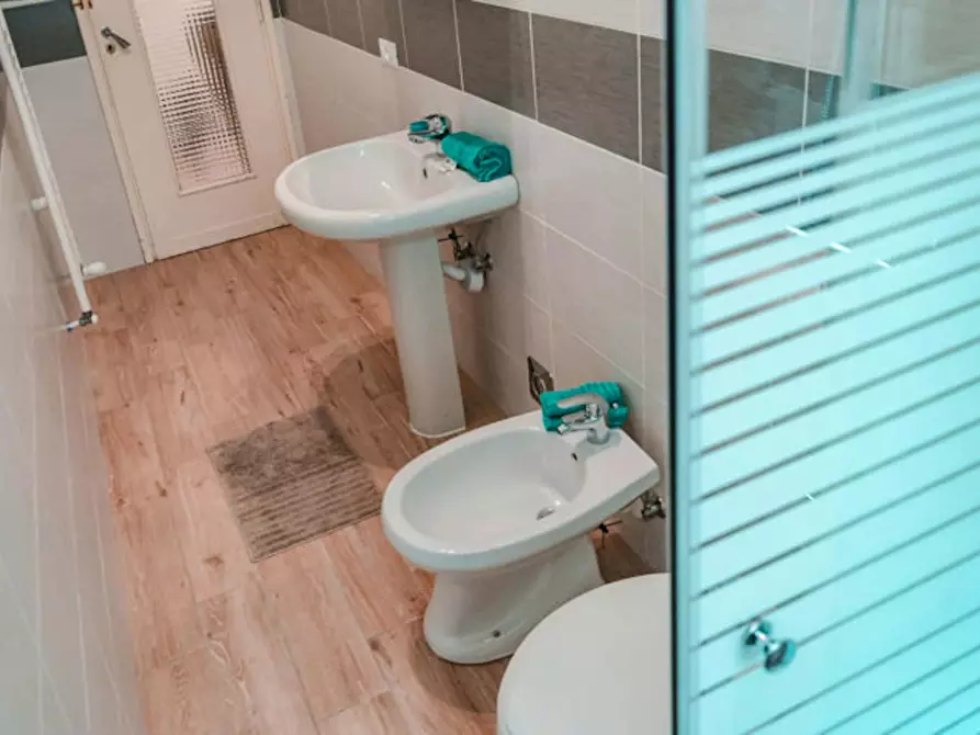 Immagine 14 di Camera in affitto  in Via Sant'Agostino12 a Torino