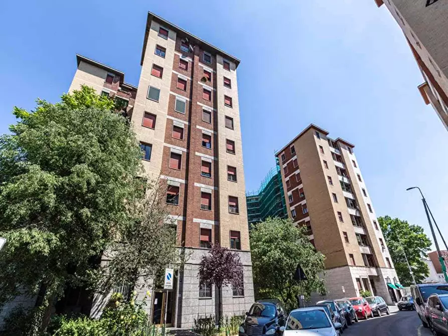 Immagine 11 di Camera in affitto  in Via Salvatore Barzilai6 a Milano