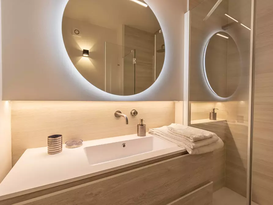 Immagine 33 di Appartamento in affitto  in Via Francesco Melzi d'Eril26 a Milano