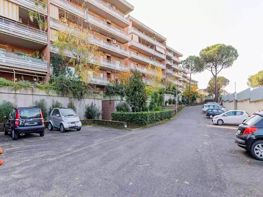 Immagine 6 di Camera in affitto  in Via Fiume delle Perle146 a Roma