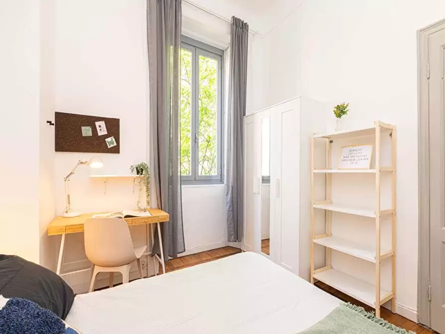 Immagine 2 di Camera in affitto  in Via Cesare Da Sesto4 a Milano