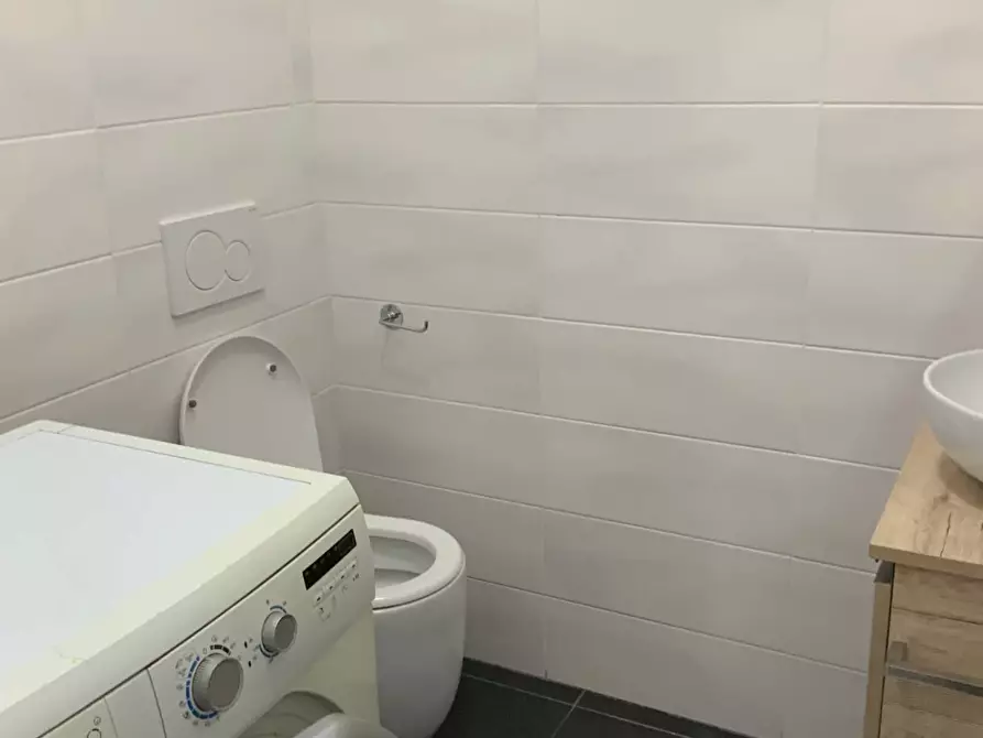 Immagine 14 di Appartamento in affitto  in Via delle Querce1 a Rodano