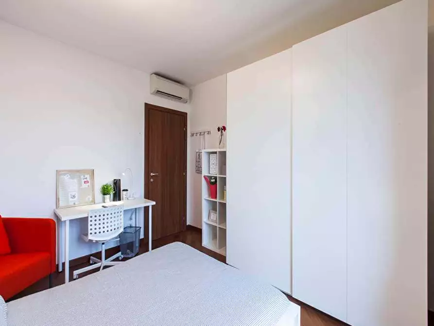 Immagine 2 di Camera in affitto  in Via Privata S. Martiniano1 a Milano