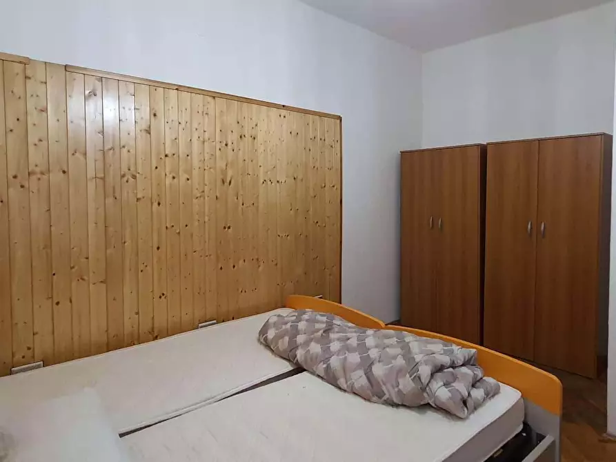 Immagine 3 di Camera in affitto  in Via San Giovanni a Trento