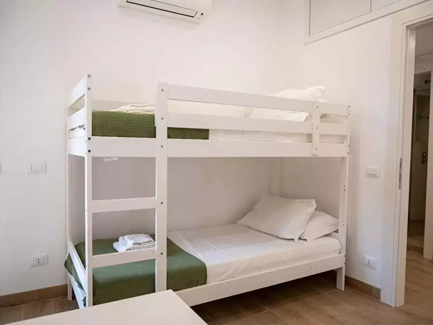 Immagine 15 di Appartamento in affitto  in Vicolo della Serpe61 a Roma