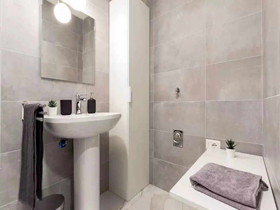 Immagine 14 di Camera in affitto  in Viale Bligny28 a Milano