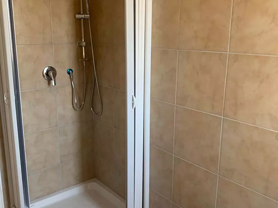Immagine 10 di Camera in affitto  in Via Imperia6 a Roma