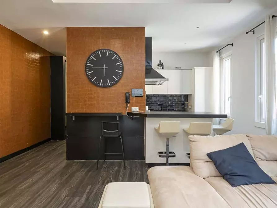 Immagine 1 di Appartamento in affitto  in Via Alessandro Volta3 a Milano