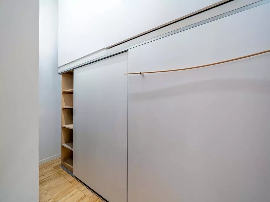 Immagine 33 di Appartamento in affitto  in Via Emilio Cornalia12 a Milano