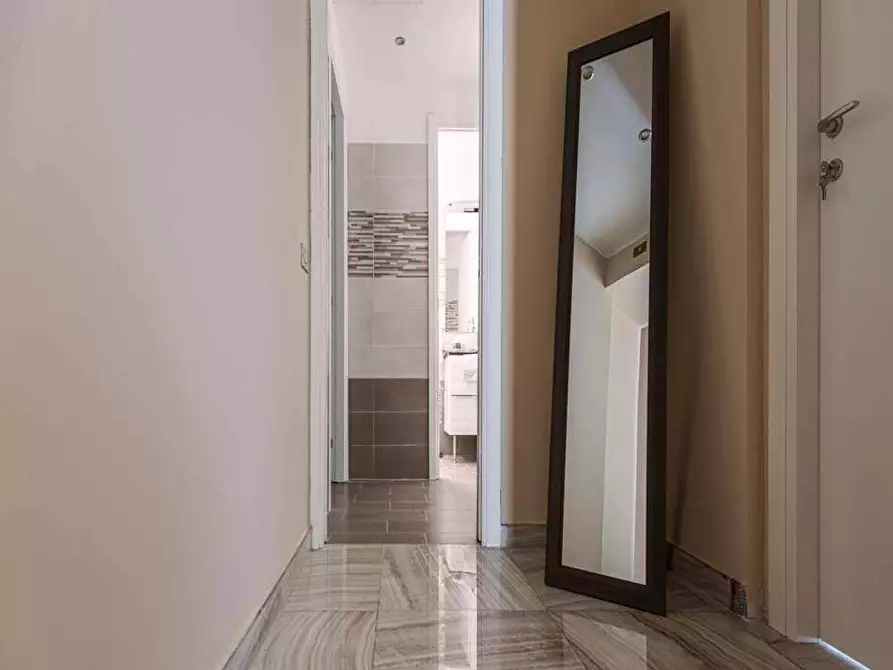 Immagine 34 di Camera in affitto  in Viale Nazario Sauro4 a Milano