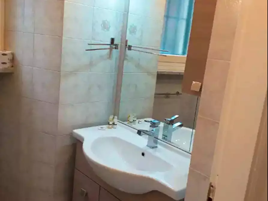 Immagine 5 di Appartamento in affitto  in Via Monteu da Po9 a Torino