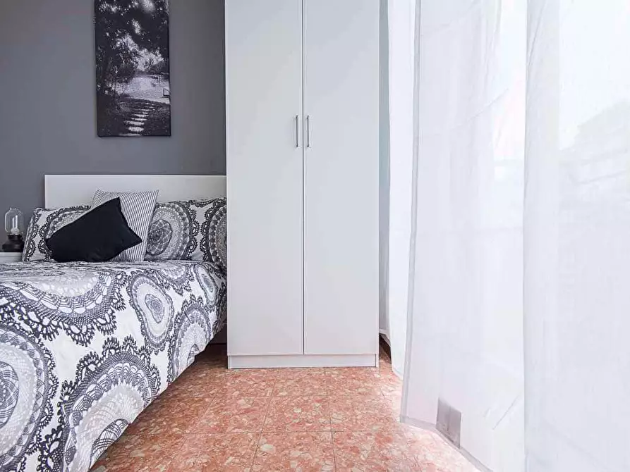 Immagine 7 di Camera in affitto  in Viale Emilio Caldara30 a Milano