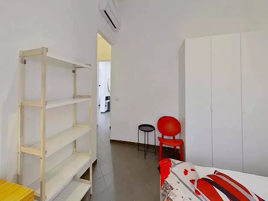 Immagine 1 di Camera in affitto  in Via Gualtiero Castellini33 a Roma