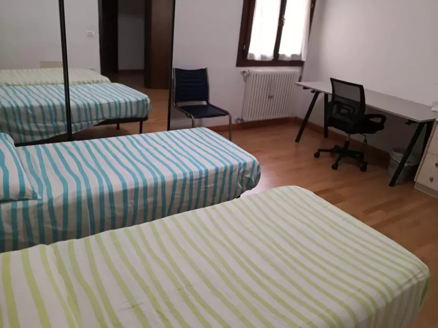 Immagine 4 di Camera in affitto  in Via Vecchia66E a Padova