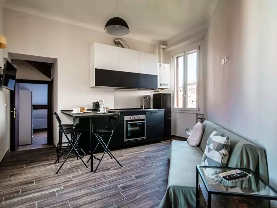 Immagine 5 di Appartamento in affitto  in Viale Nazario Sauro a Milano