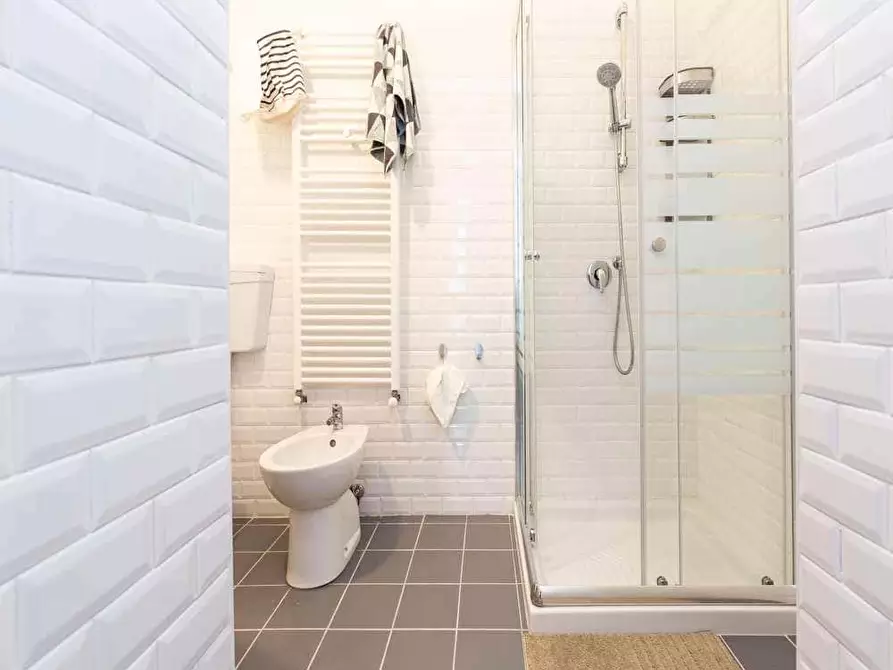 Immagine 10 di Camera in affitto  in Via Paolo Bassi22 a Milano