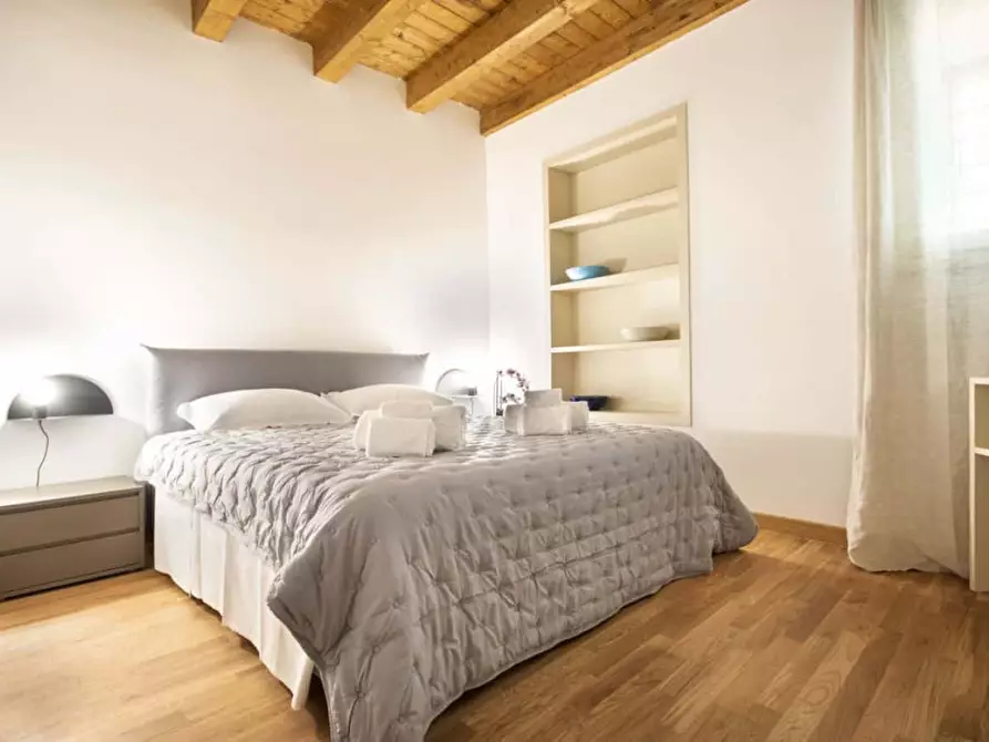 Immagine 2 di Appartamento in affitto  in Via dei Cassari48 a Palermo