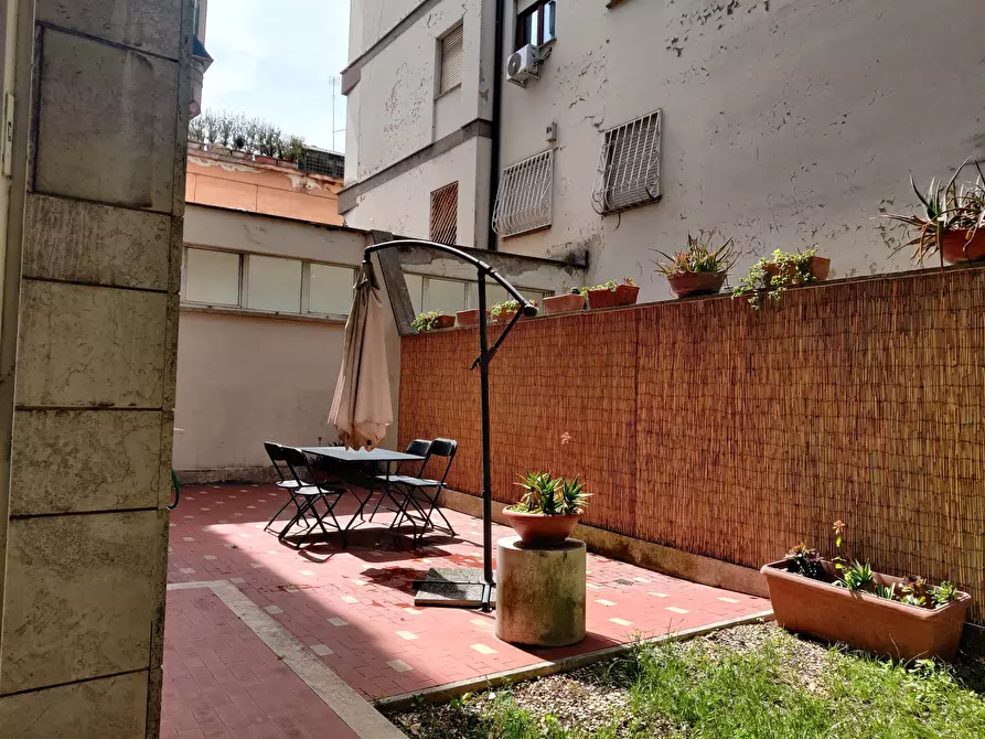 Immagine 39 di Appartamento in affitto  in Via Nera9 a Roma