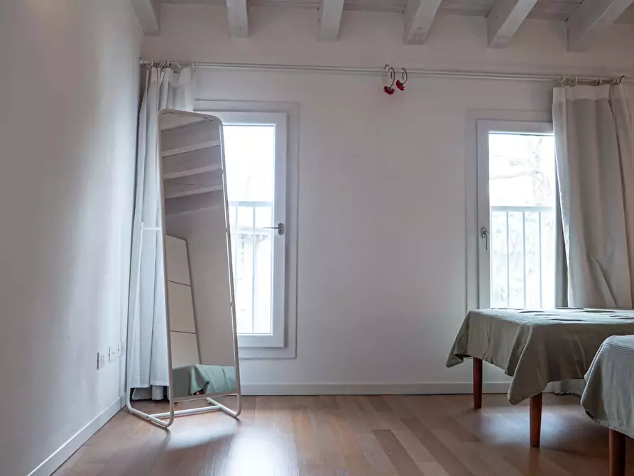 Immagine 6 di Appartamento in affitto  in Via Vesio28 a Milano