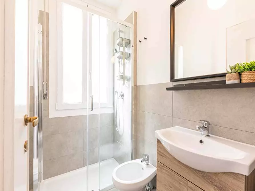 Immagine 2 di Camera in affitto  in Via Salvatore Barzilai1 a Milano