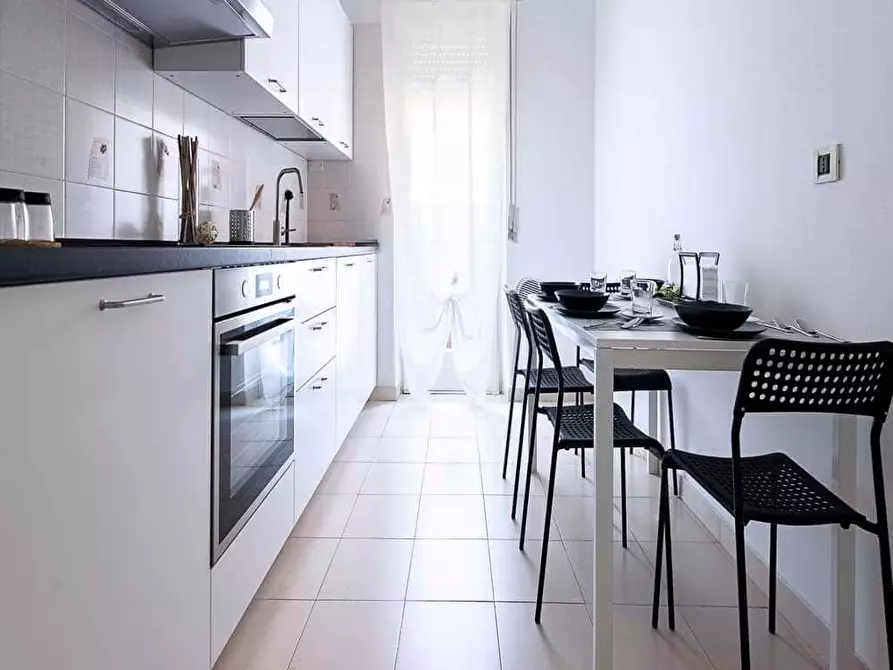 Immagine 22 di Camera in affitto  in Viale Ca' Granda2 a Milano