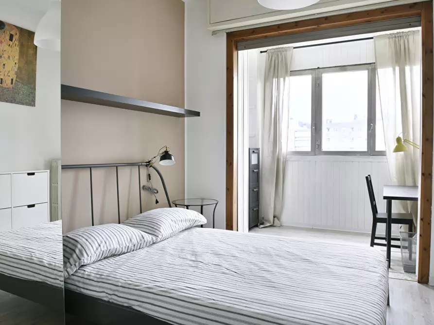 Immagine 3 di Camera in affitto  in Via Federico Engels8 a Milano