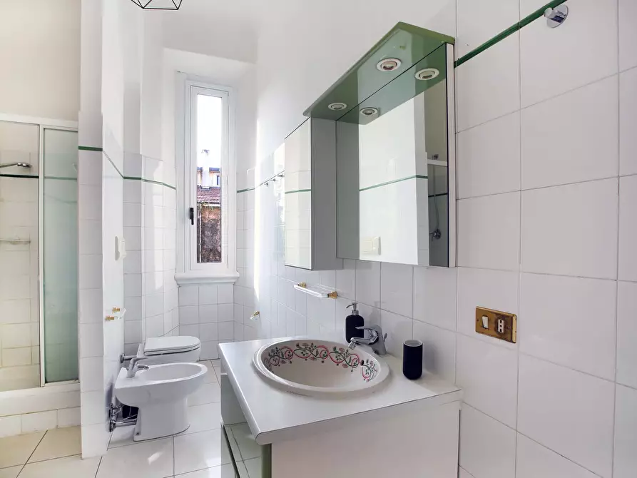 Immagine 25 di Camera in affitto  in Via Gustavo Modena35 a Milano